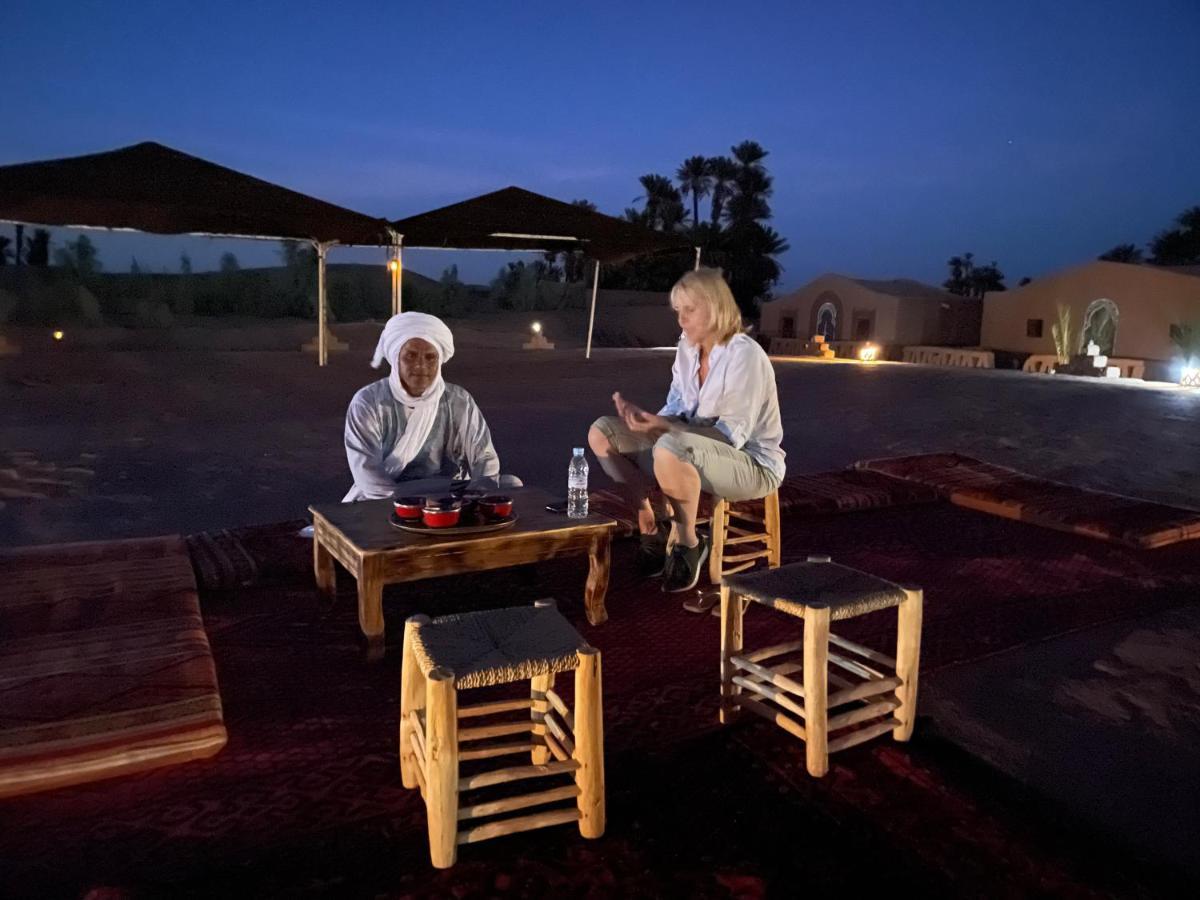 Camp Sahara Dunes Otel M'Hamid Dış mekan fotoğraf